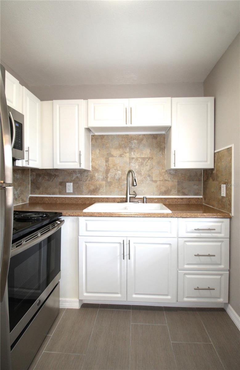 SOUTH GATE - Residential Lease