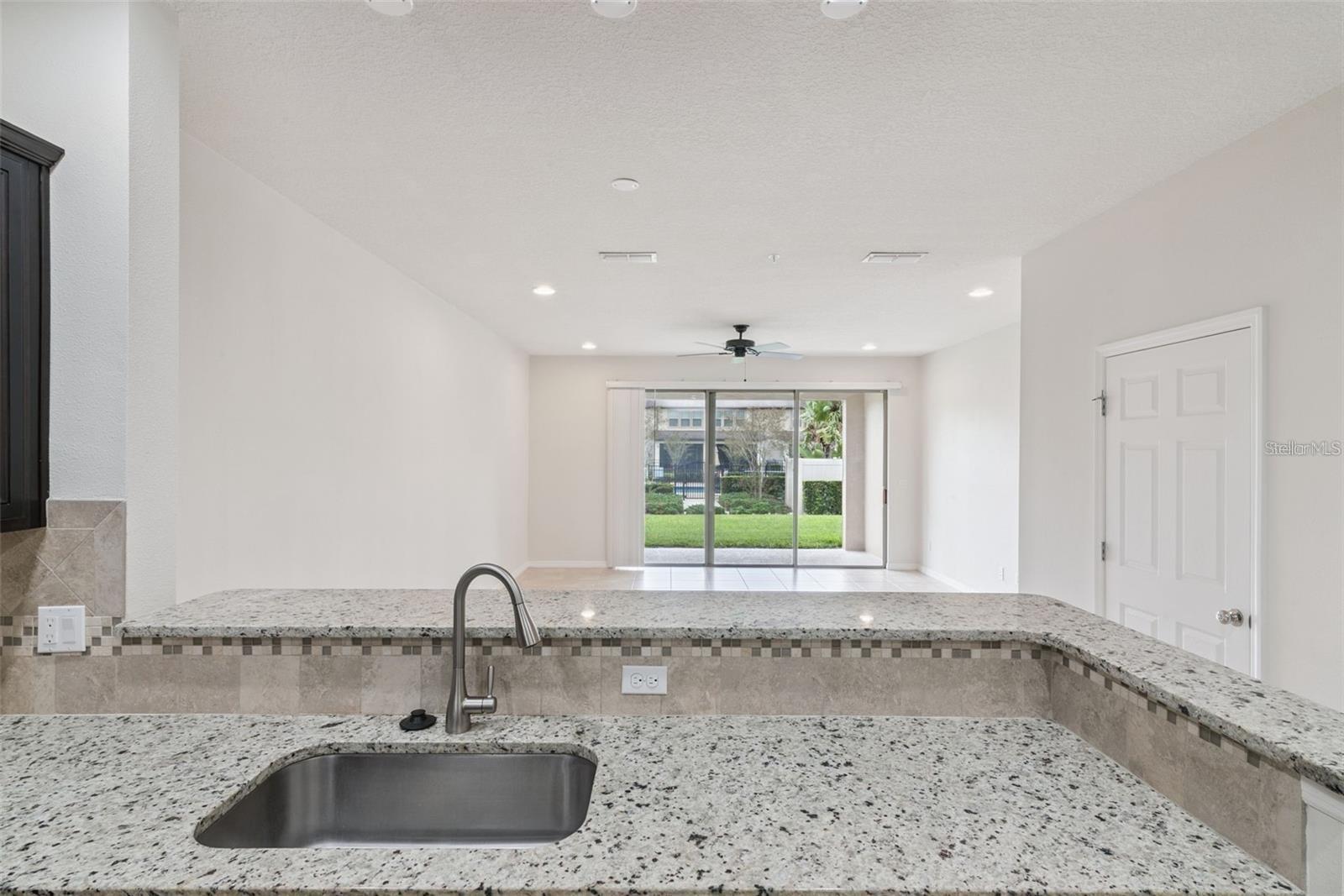 EMERSON NORTH TWNHMS - Residential Lease