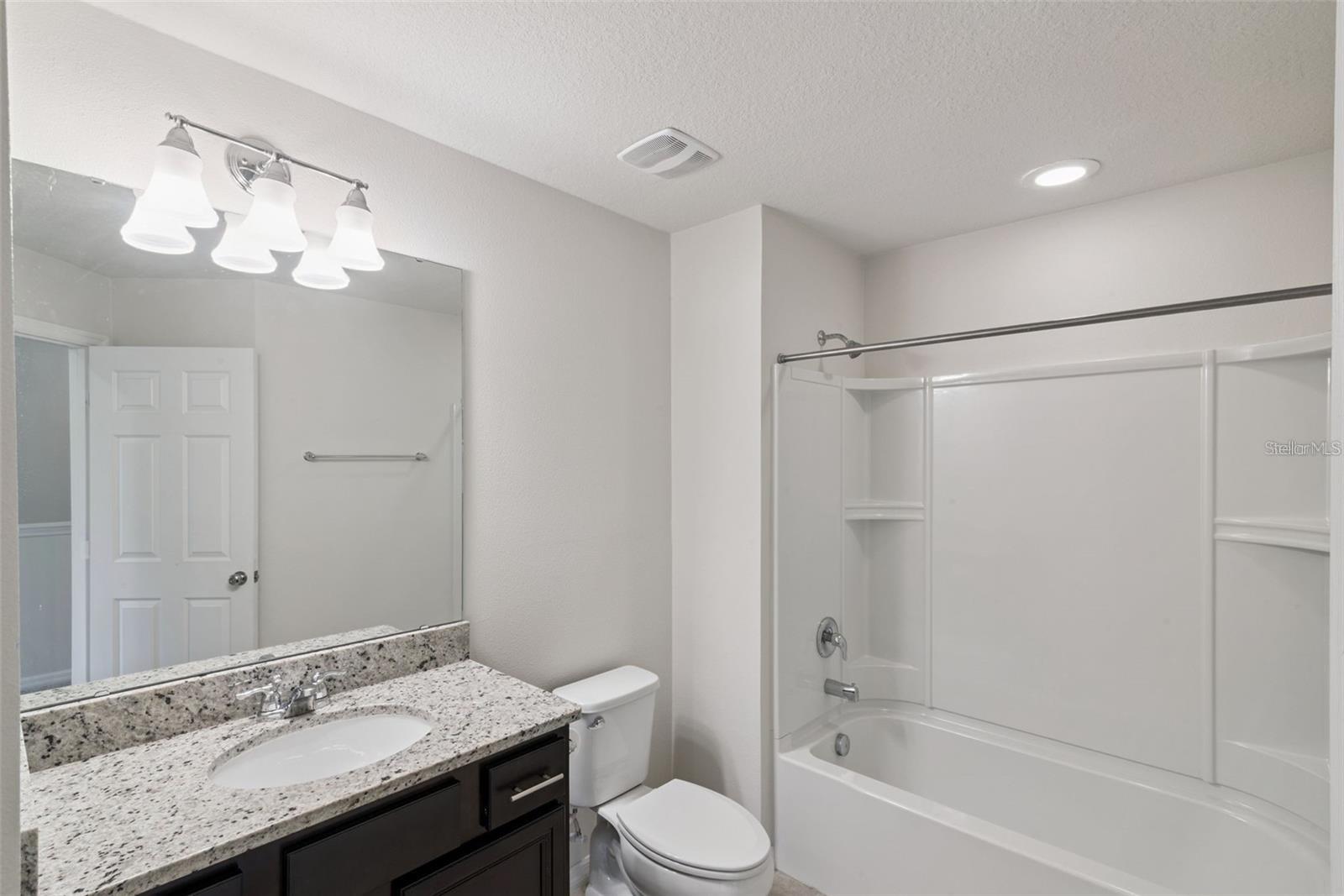 EMERSON NORTH TWNHMS - Residential Lease