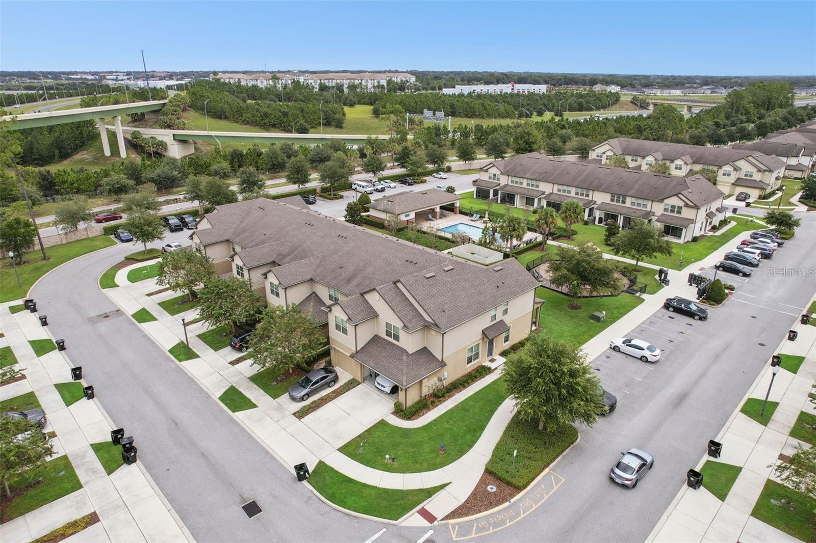 EMERSON NORTH TWNHMS - Residential Lease