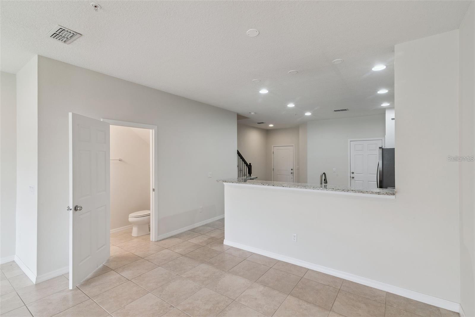 EMERSON NORTH TWNHMS - Residential Lease