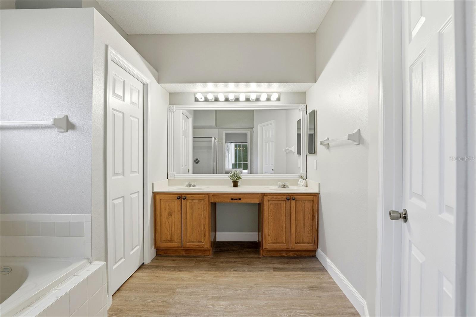 STONEYBROOK - Residential