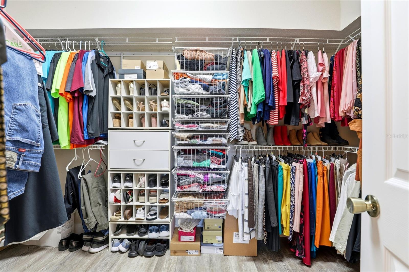 STONEYBROOK - Residential