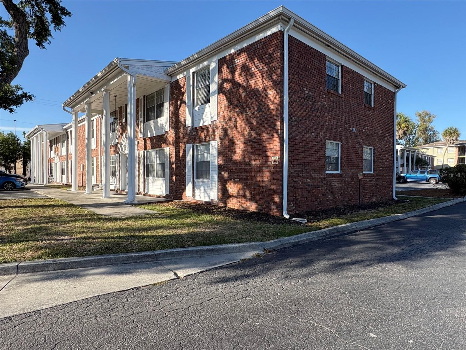 4507 9TH STREET W. I3