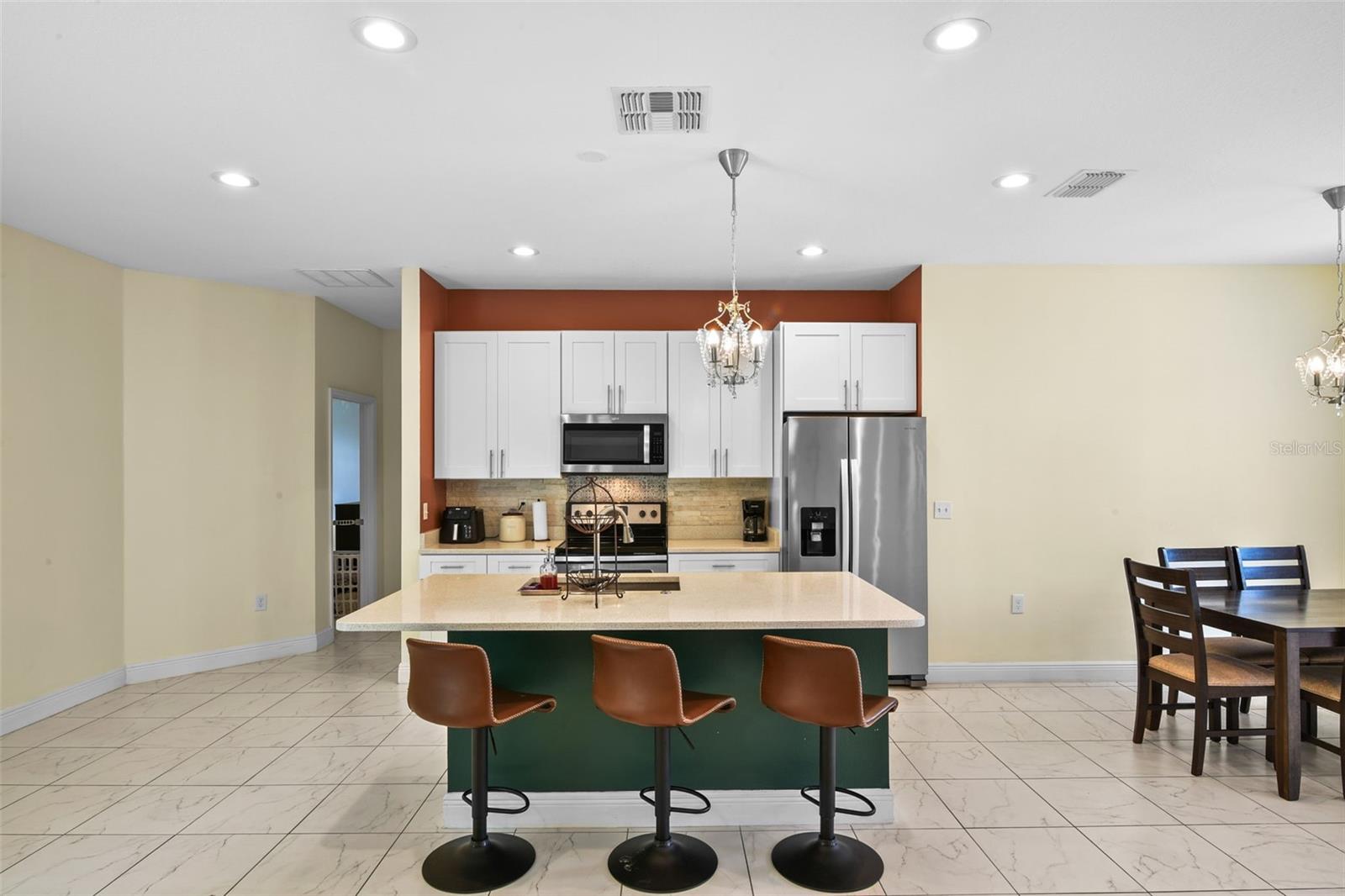 2626 COACHMAN DRIVE