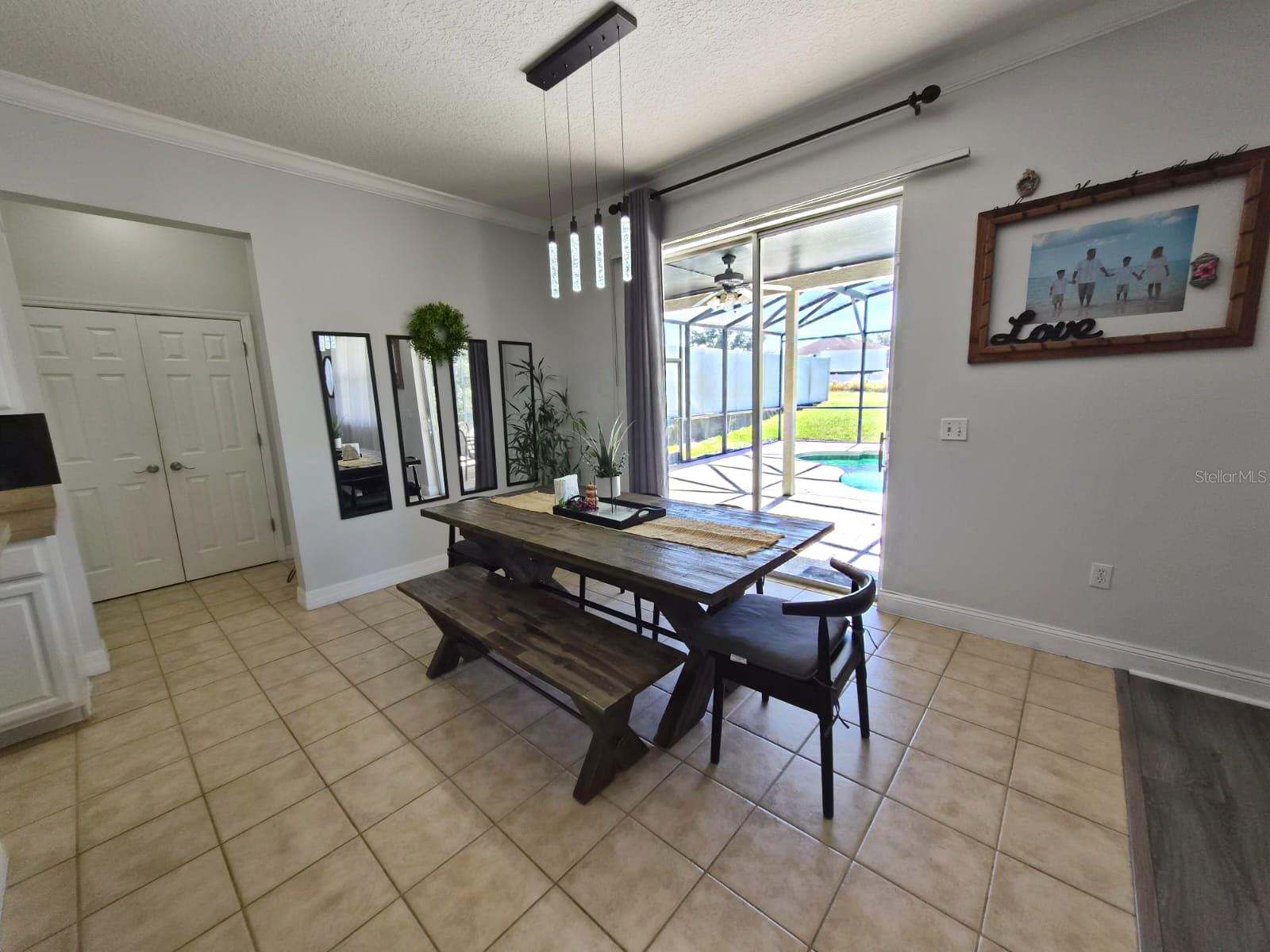 FOUR CORNERS PH 01 - Residential