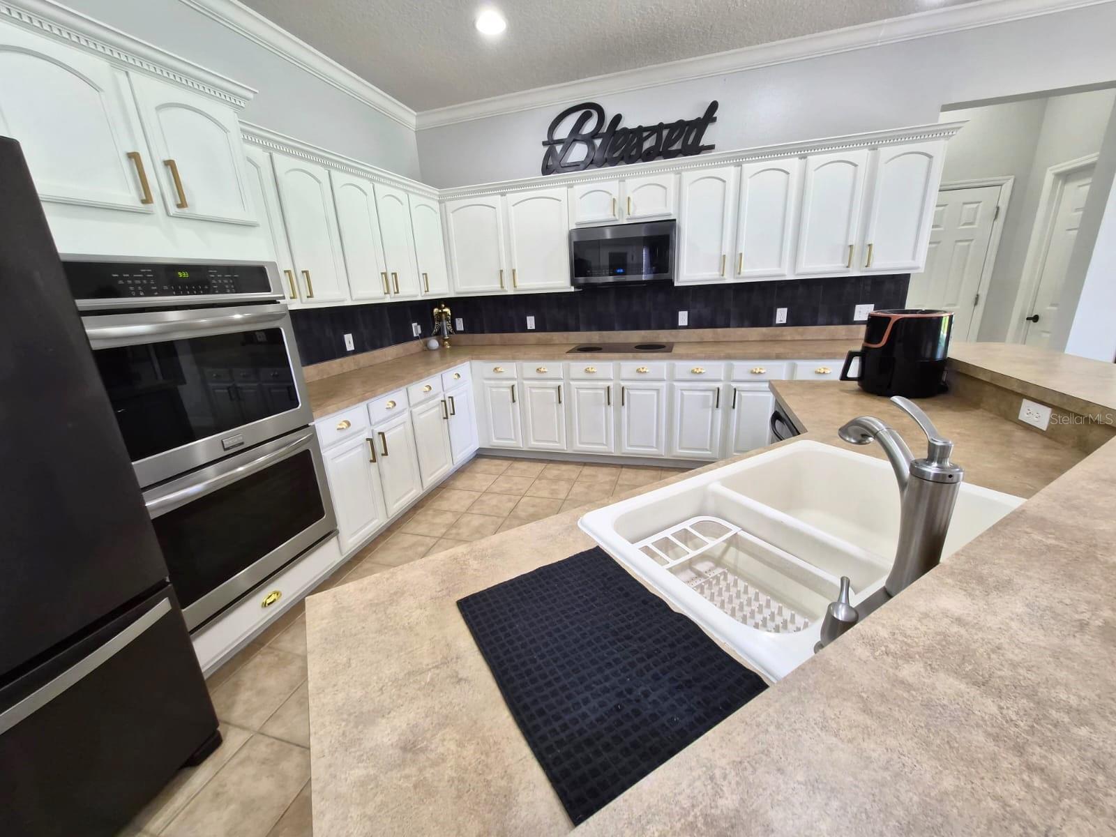 FOUR CORNERS PH 01 - Residential