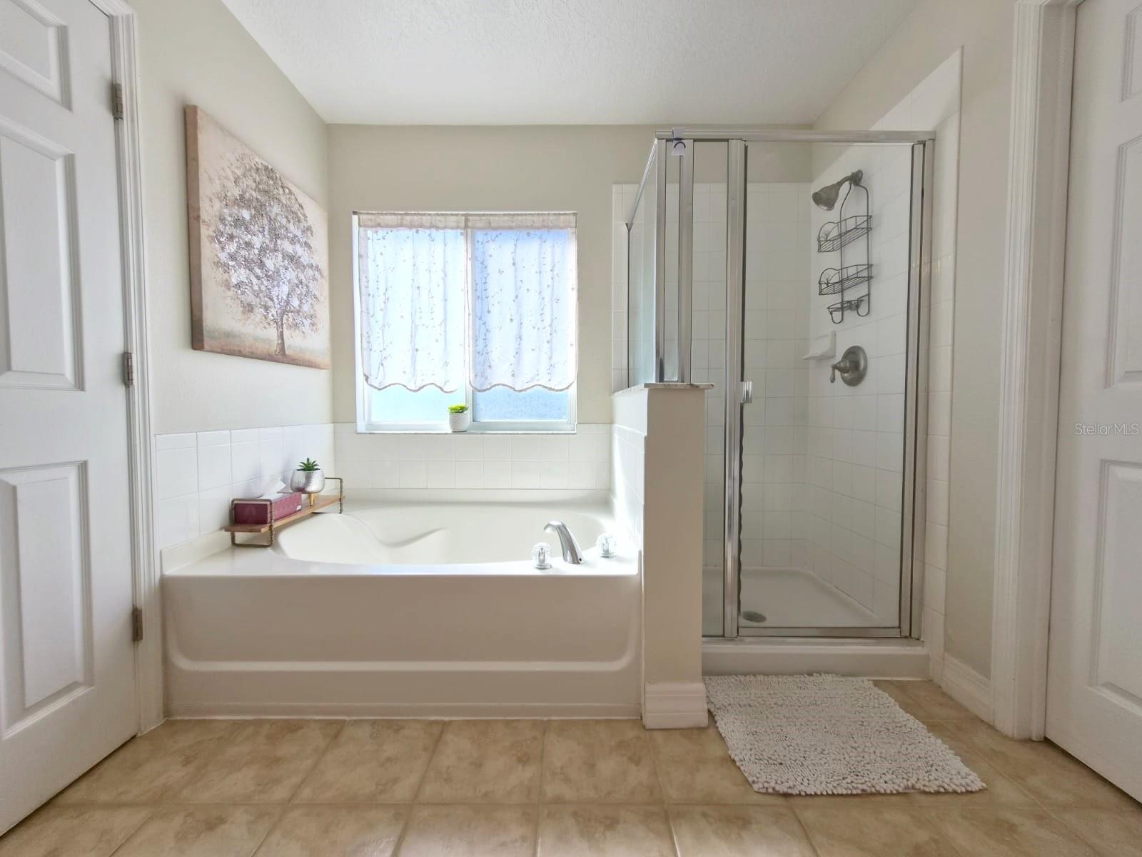 FOUR CORNERS PH 01 - Residential