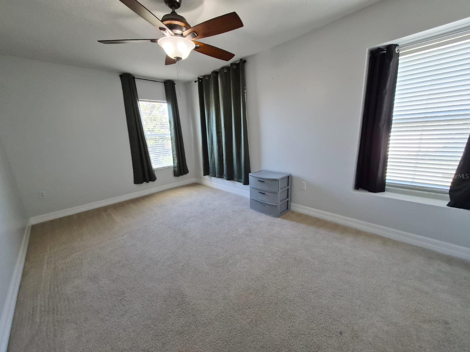 FOUR CORNERS PH 01 - Residential