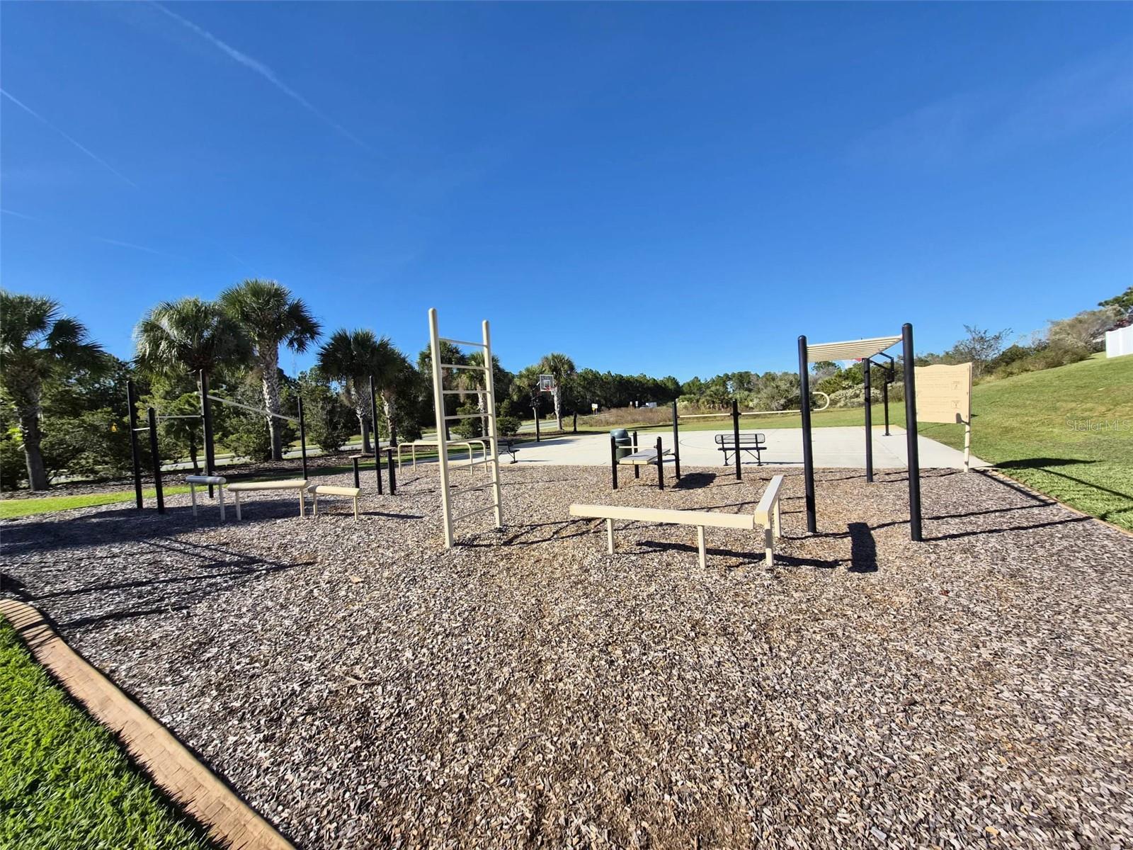 FOUR CORNERS PH 01 - Residential