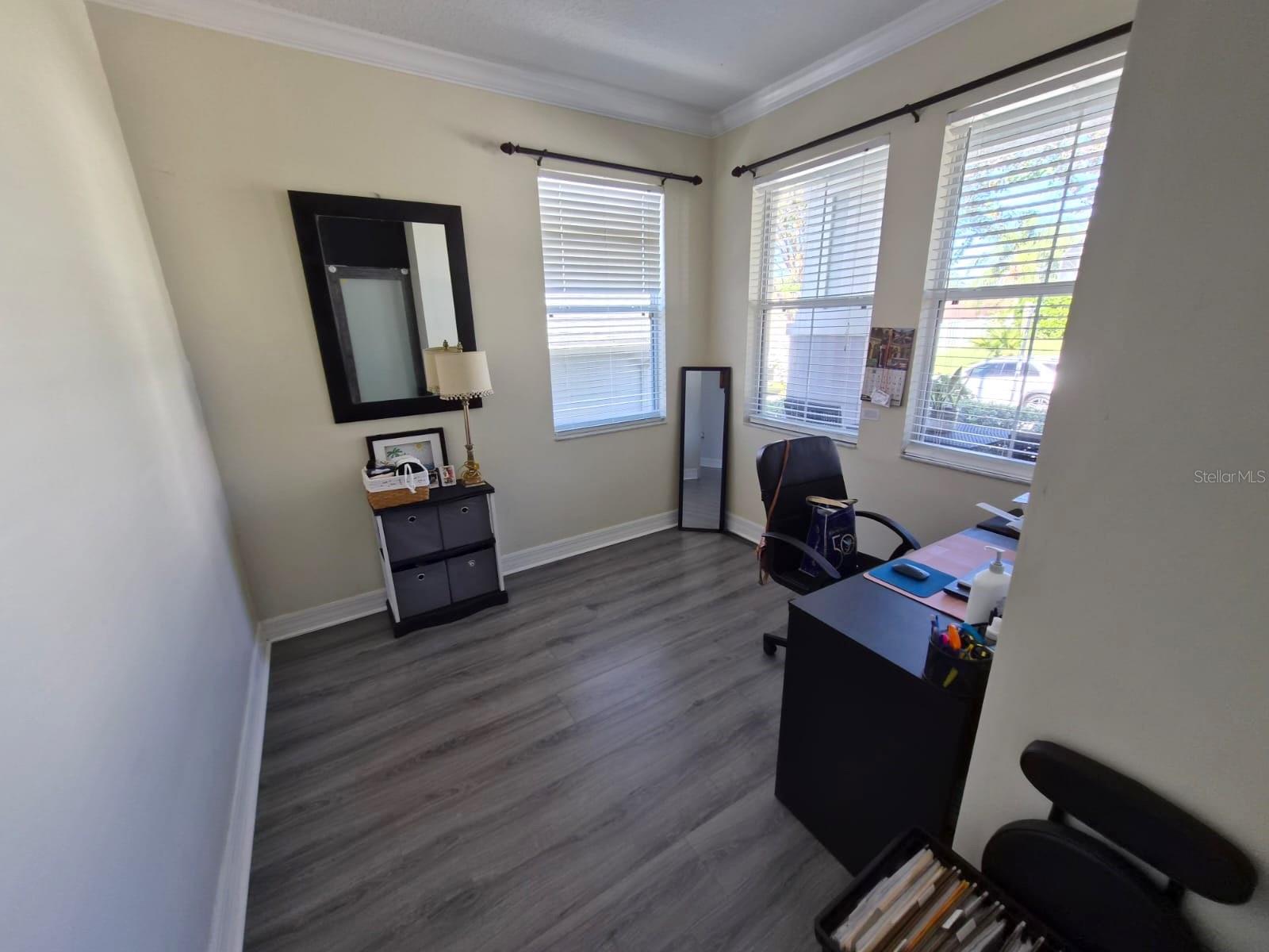 FOUR CORNERS PH 01 - Residential