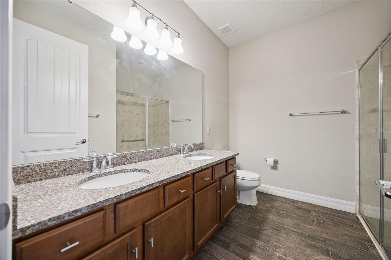 LAKESHORE AT NARCOOSSEE PH 3 - Residential