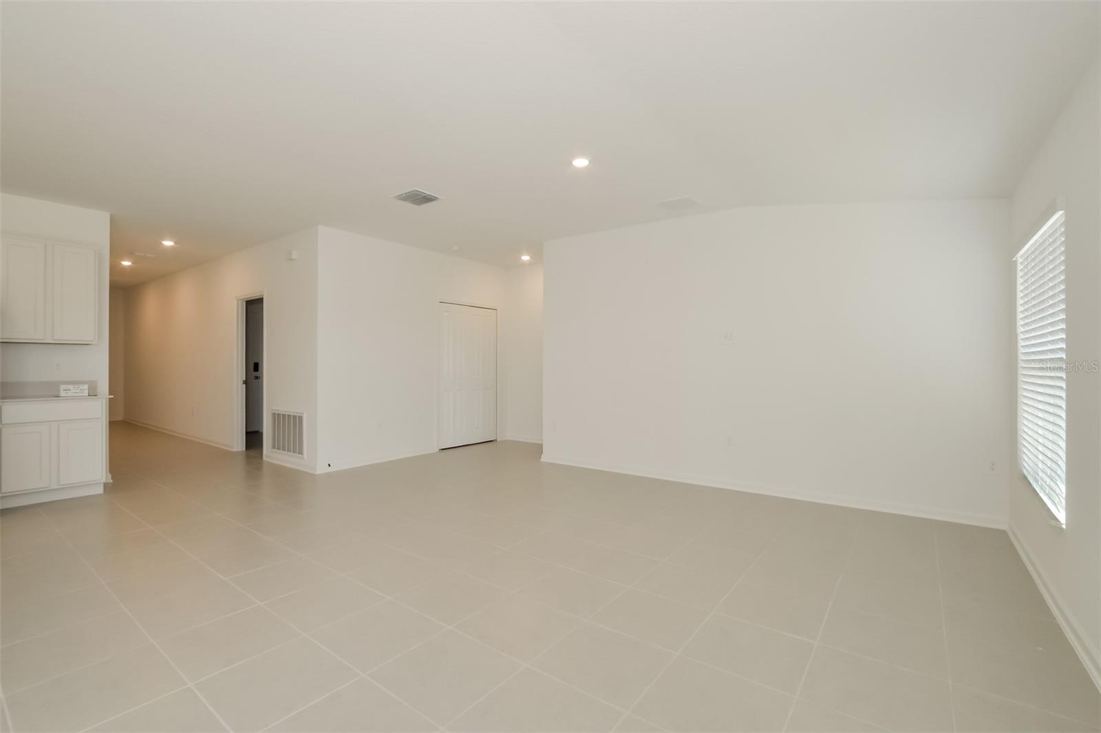 CROSSWINDS EAST PH 1 - Residential Lease