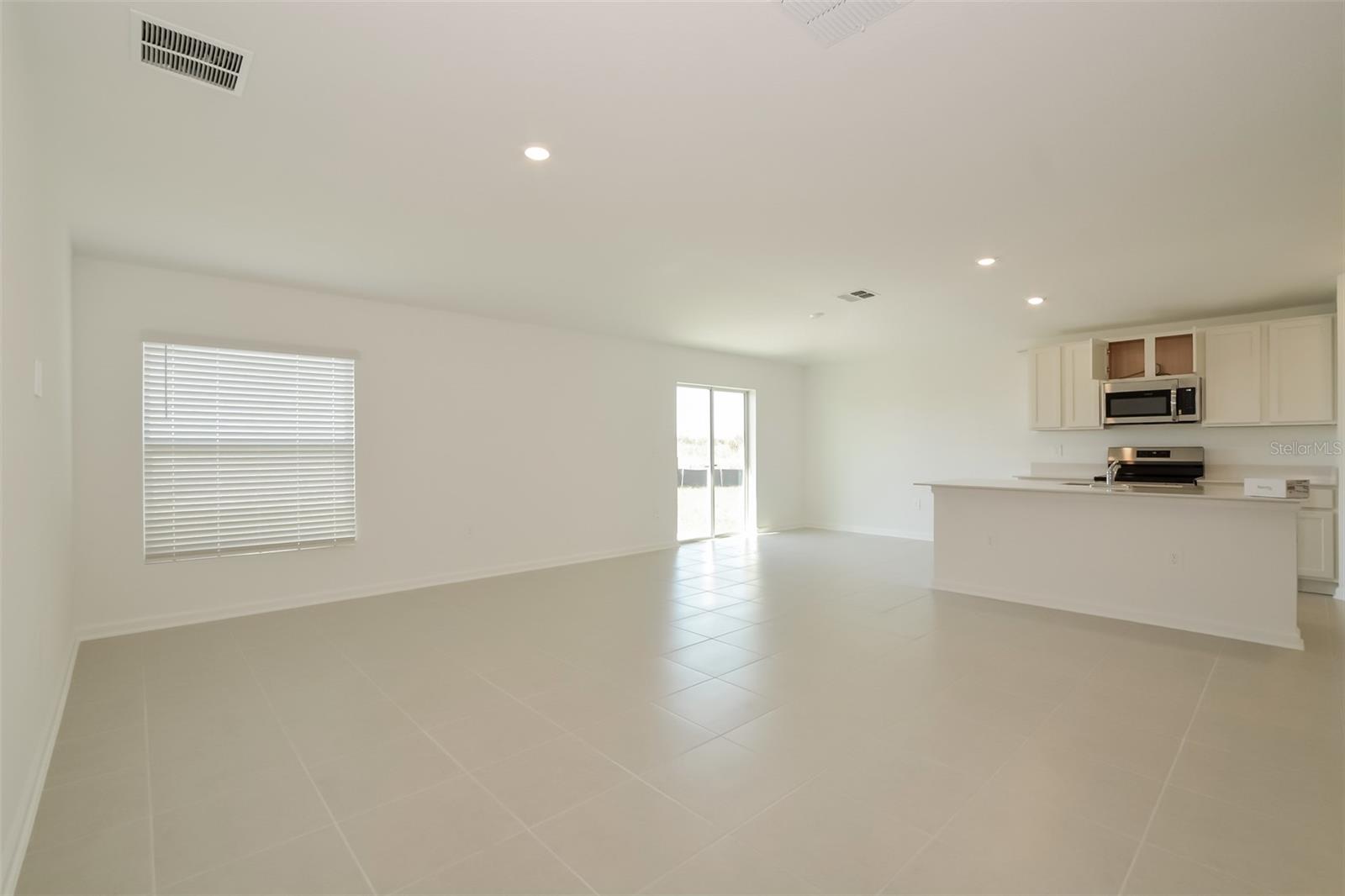 CROSSWINDS EAST PH 1 - Residential Lease