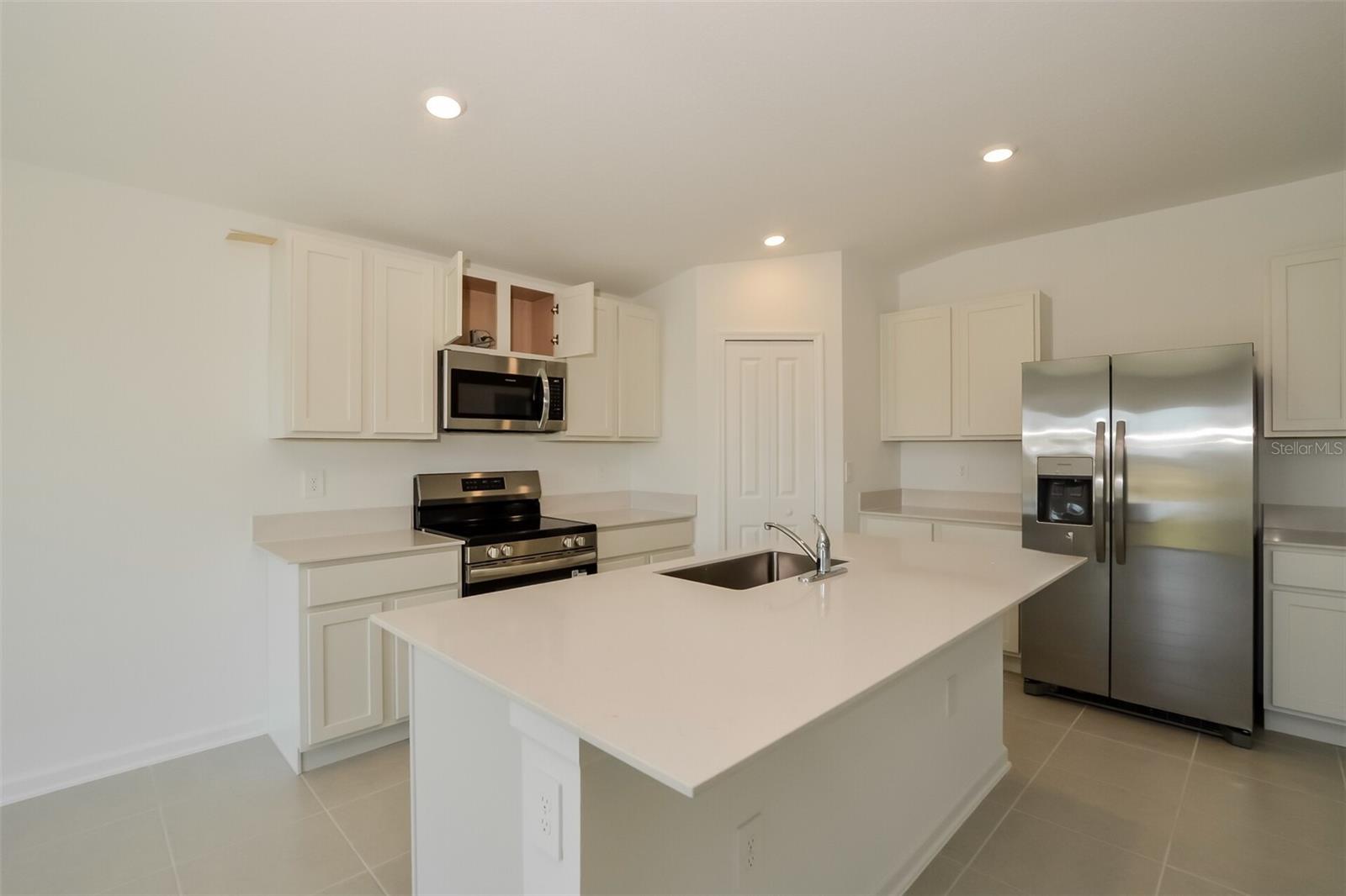 CROSSWINDS EAST PH 1 - Residential Lease