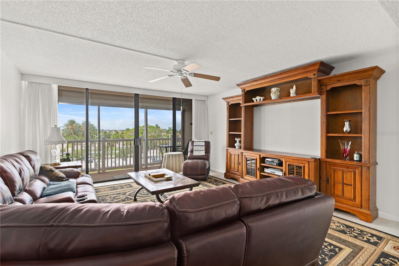 500 TREASURE ISLAND CAUSEWAY 406