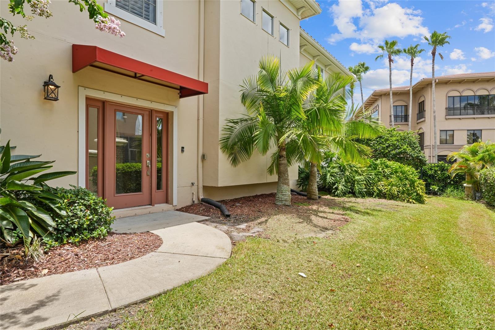 290 VALENCIA CIRCLE
