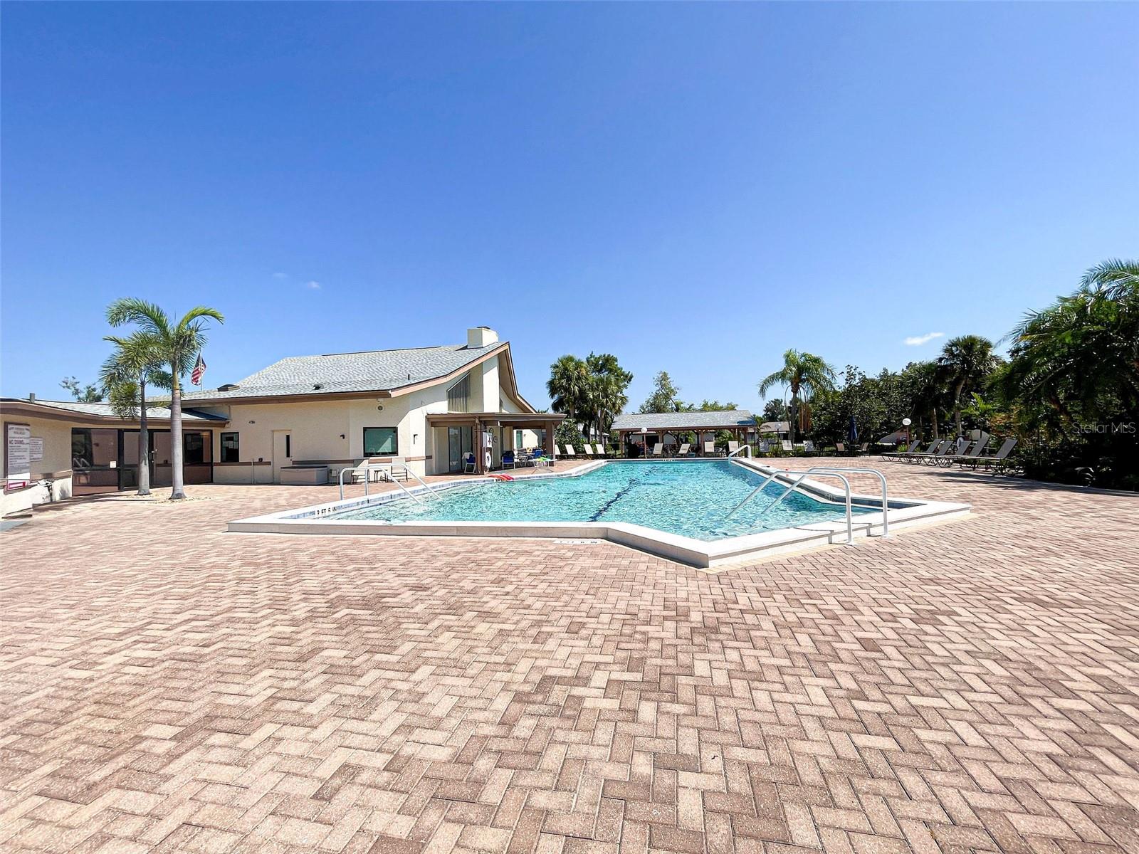 FOXWOOD - Residential