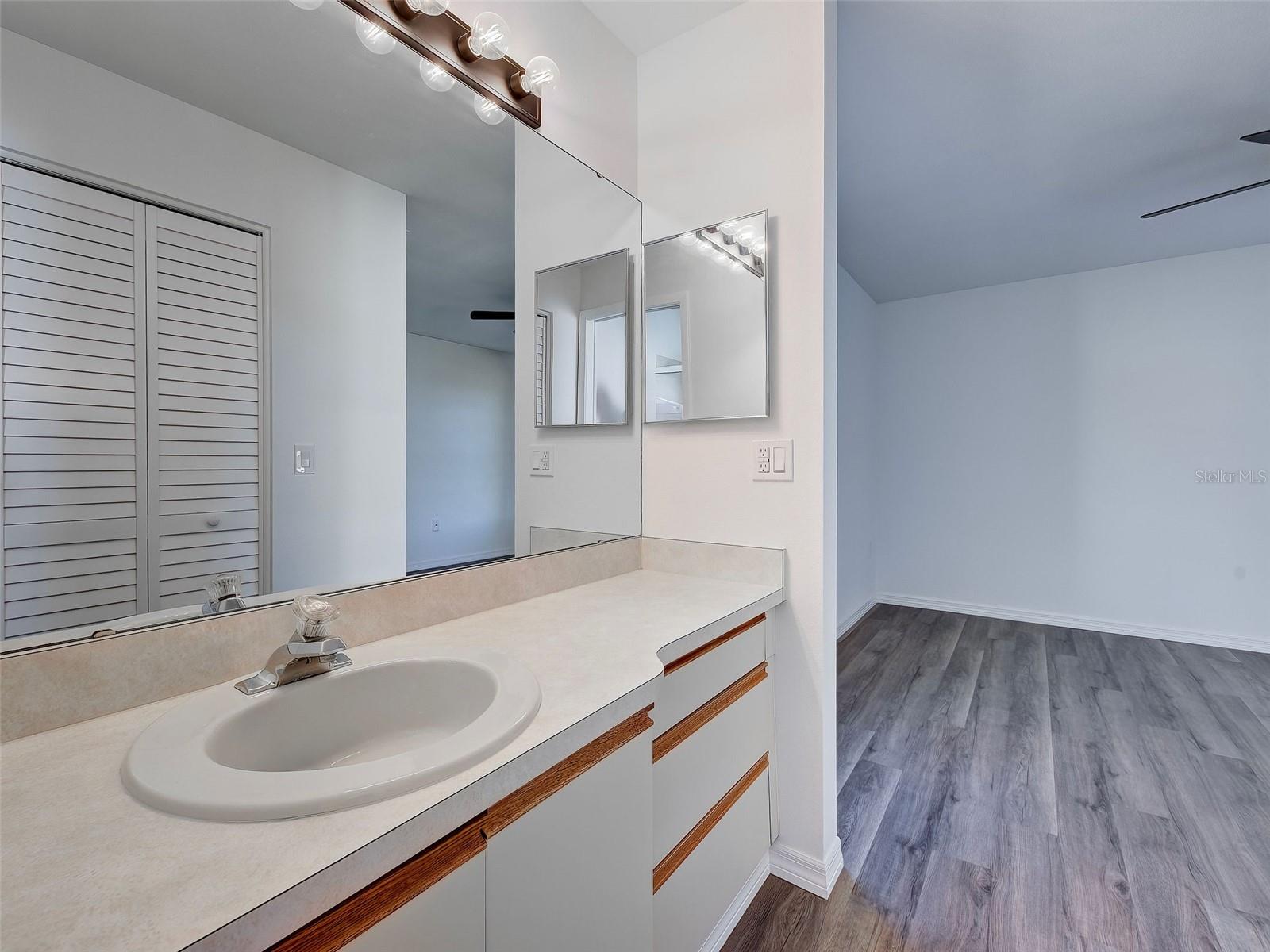 FOXWOOD - Residential