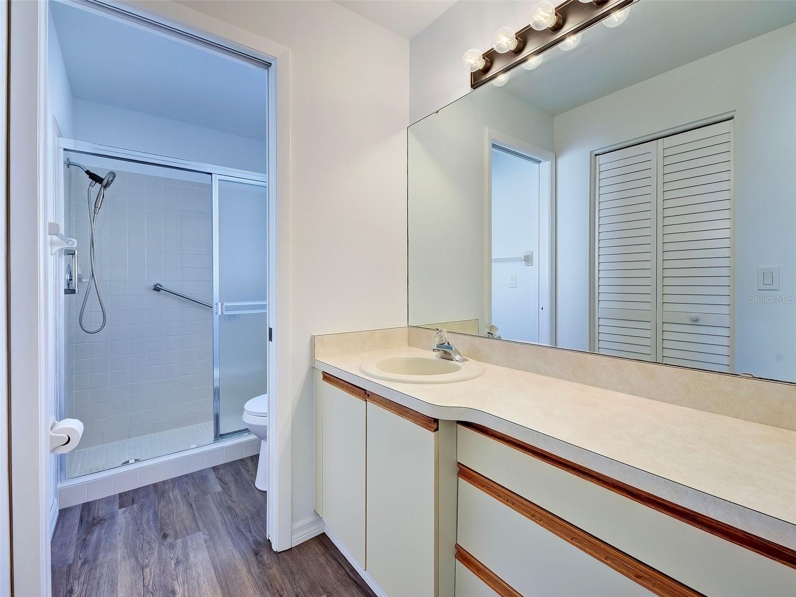 FOXWOOD - Residential