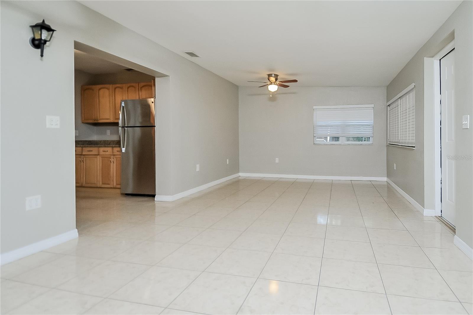 RIDGEWOOD ESTATES ADD 04 RESUB 01 - Residential Lease