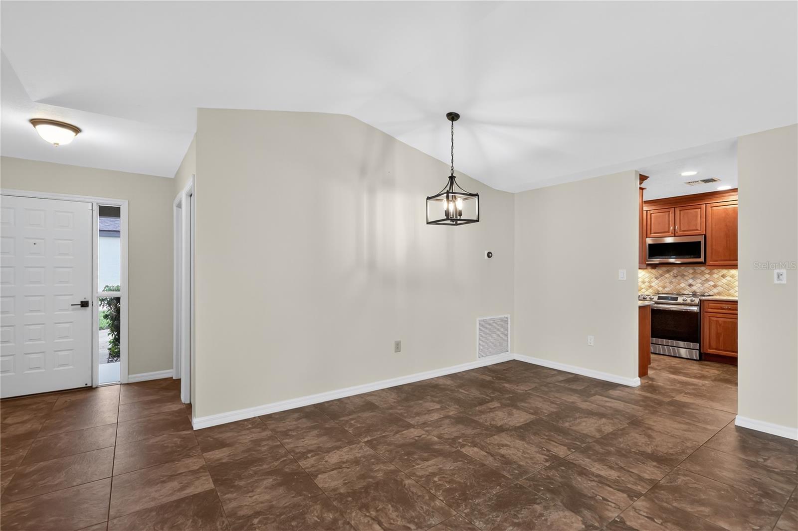 VISTA DEL LARGO CONDOMINIUMS - Residential