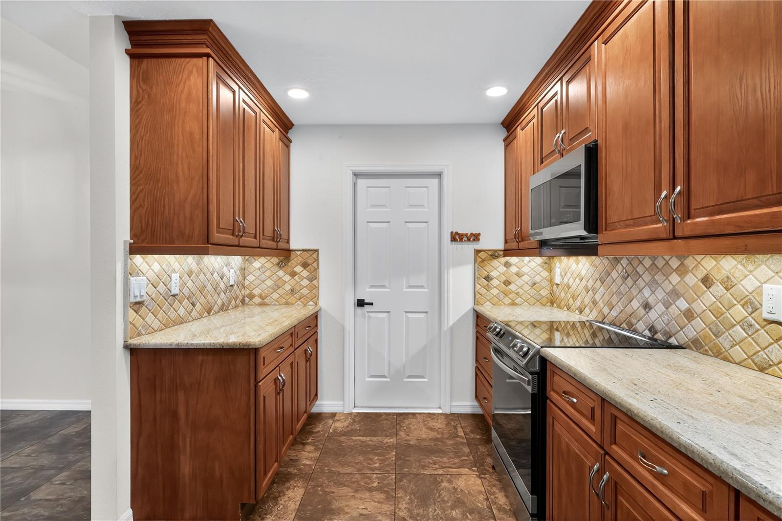 VISTA DEL LARGO CONDOMINIUMS - Residential