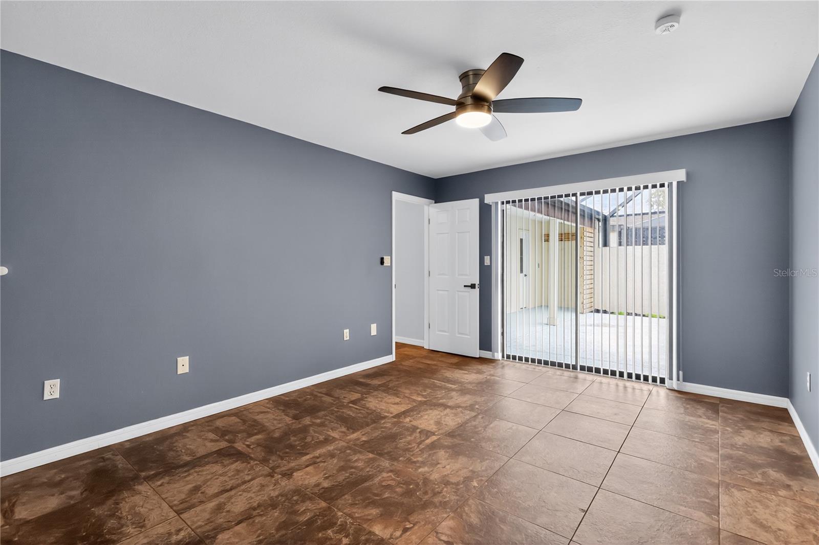 VISTA DEL LARGO CONDOMINIUMS - Residential