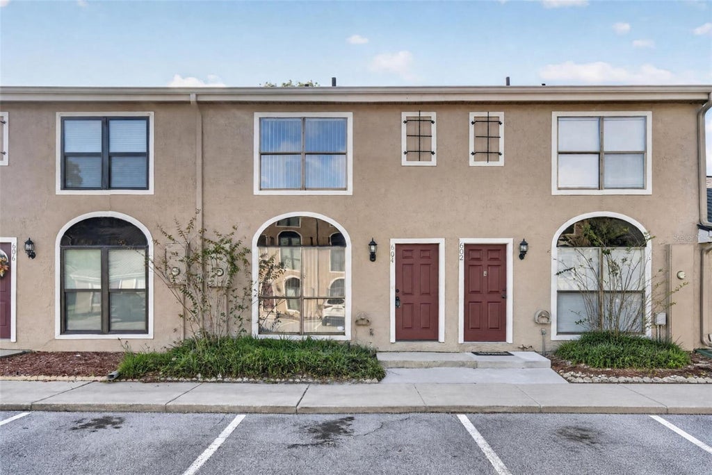 Photo of 604 Casa Park Court G, Winter Springs, FL 32708 (MLS # O6453699)