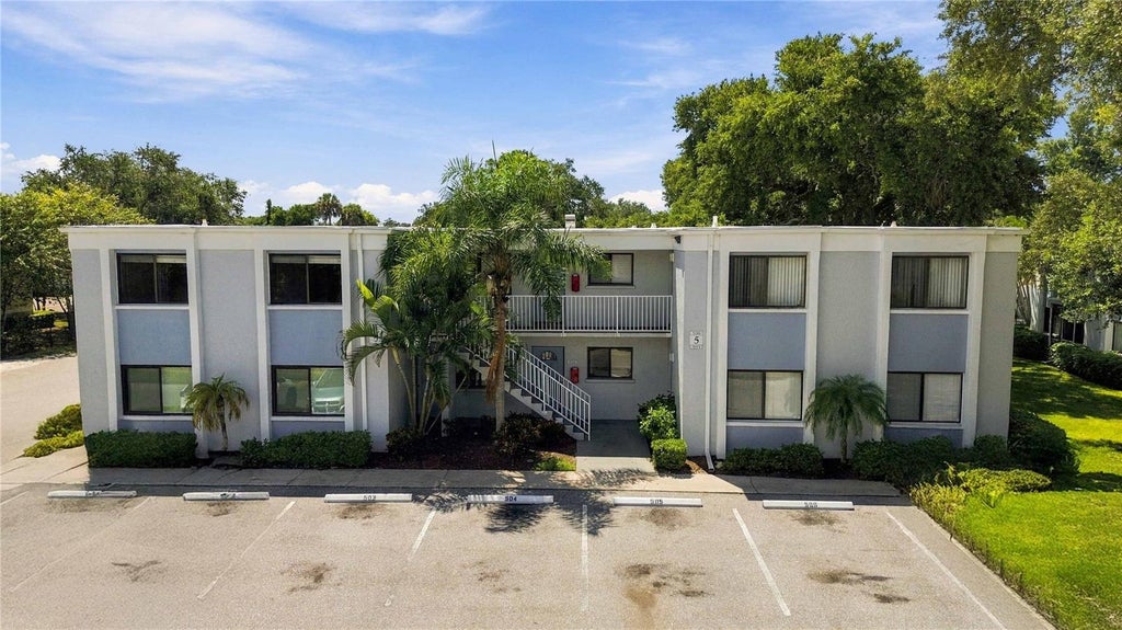 Photo of 5310 26th St W #504, Bradenton, FL 34207 (MLS # A4707802)