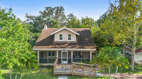 Photo of 245 W Magnolia Street, Clermont, FL 34711 (MLS # G5101348)