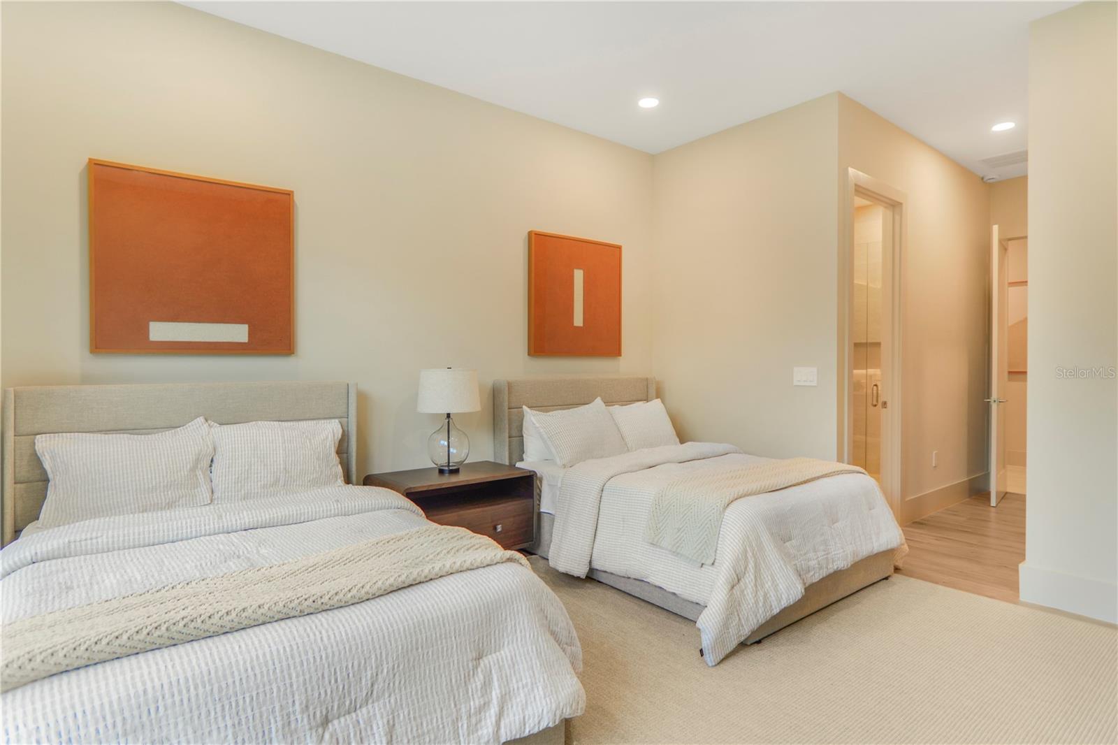 LANDINGS AT LAKE SAWYER - Residential