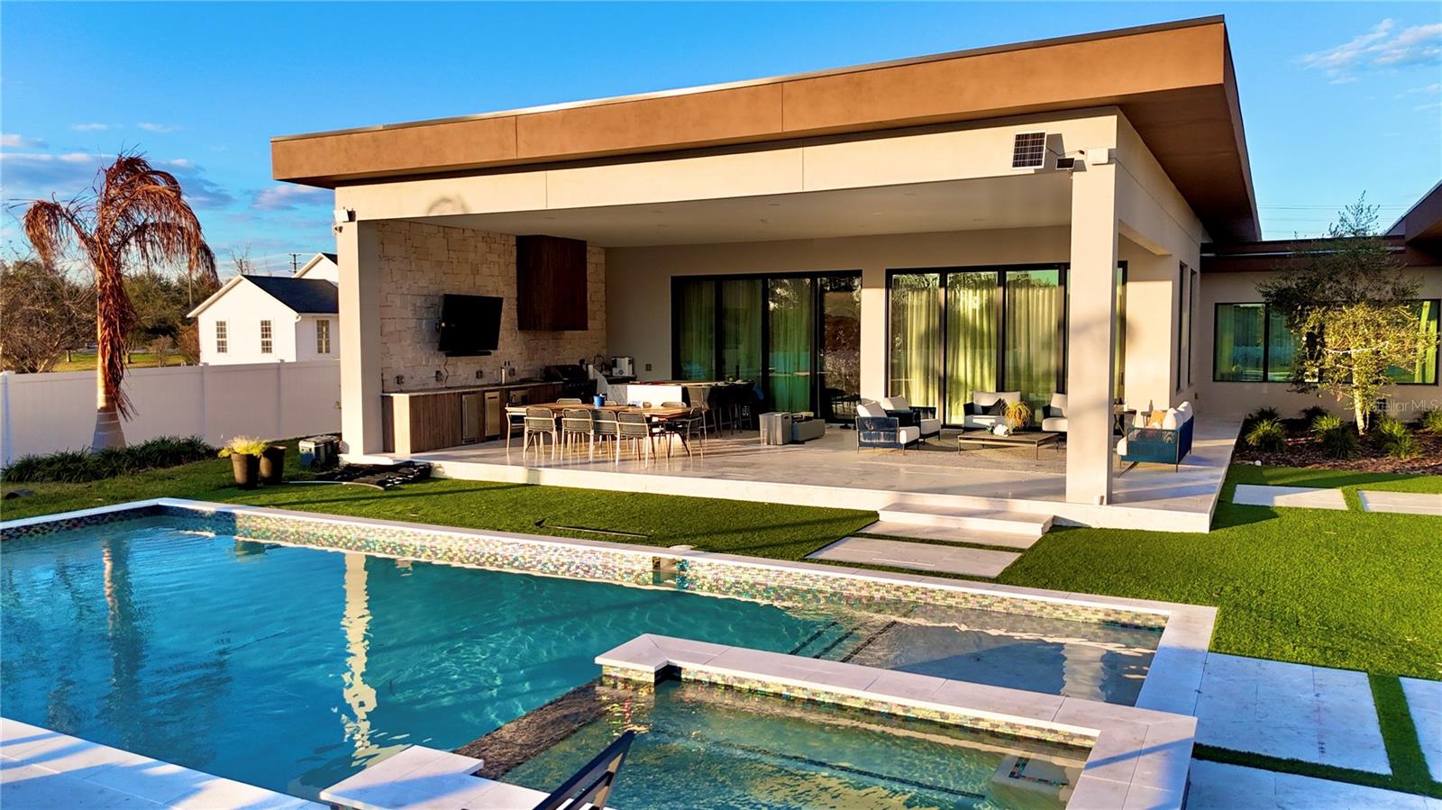 LANDINGS AT LAKE SAWYER - Residential