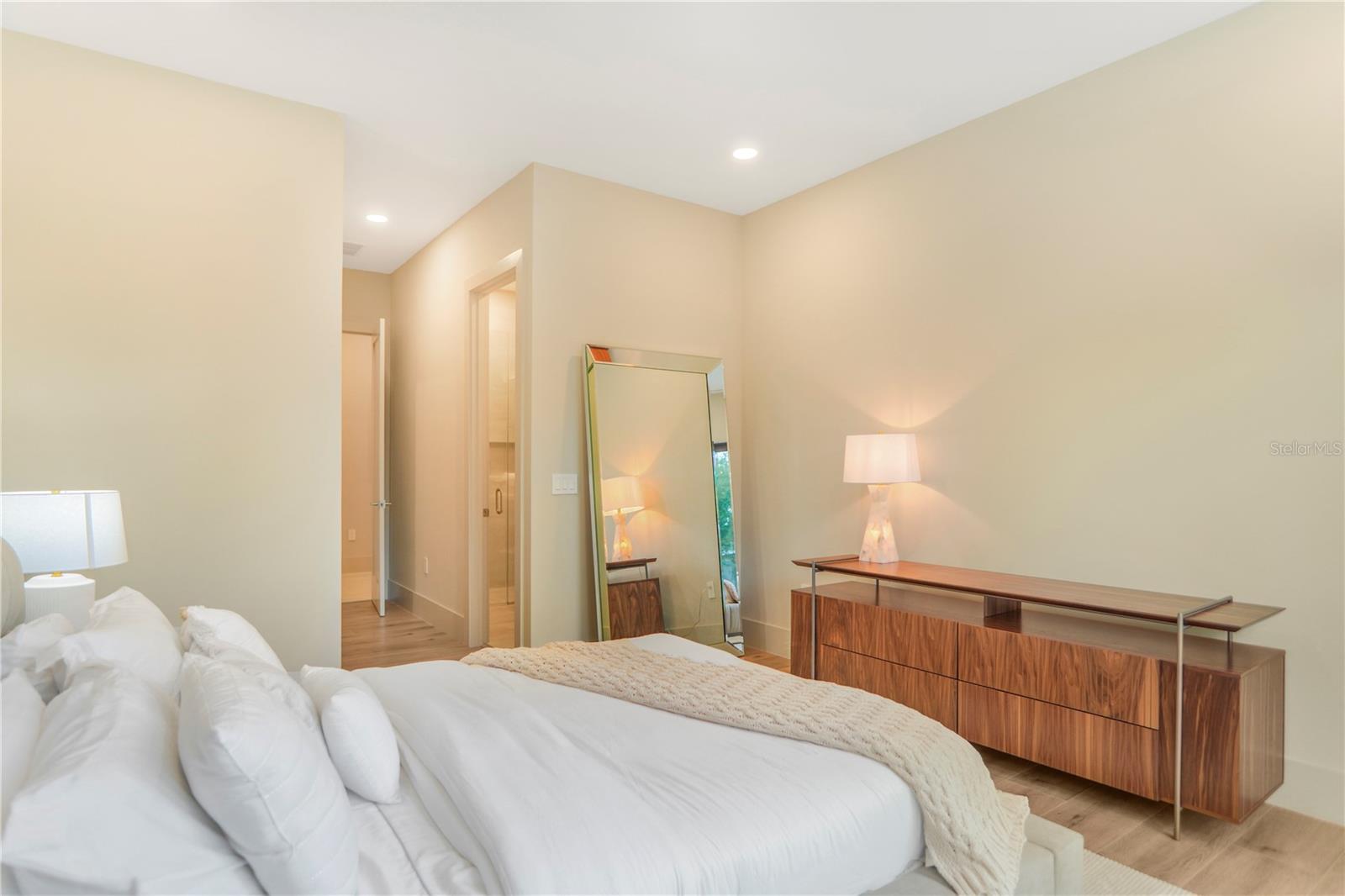 LANDINGS AT LAKE SAWYER - Residential