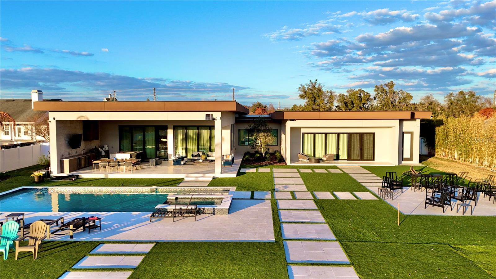 LANDINGS AT LAKE SAWYER - Residential