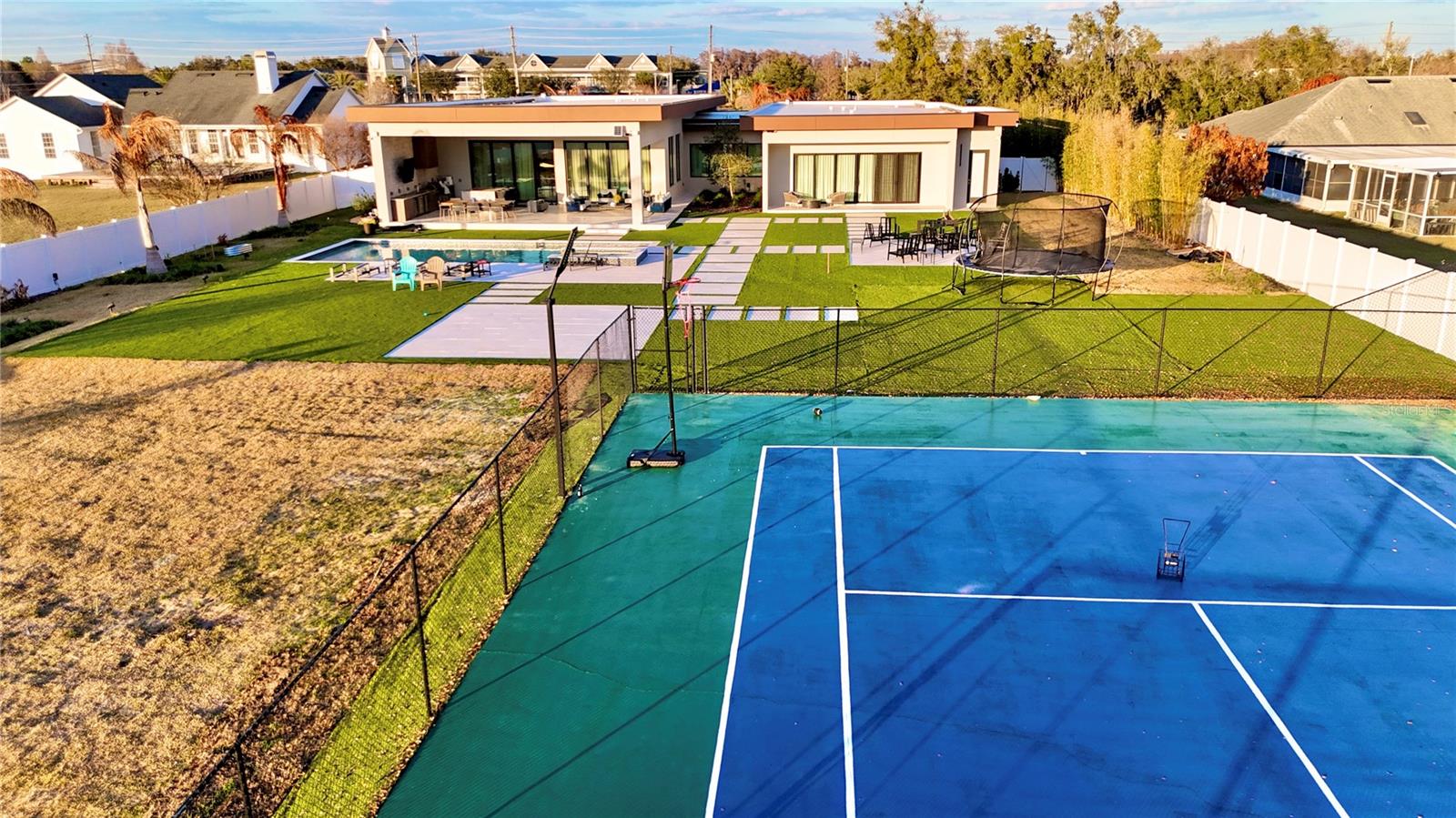 LANDINGS AT LAKE SAWYER - Residential