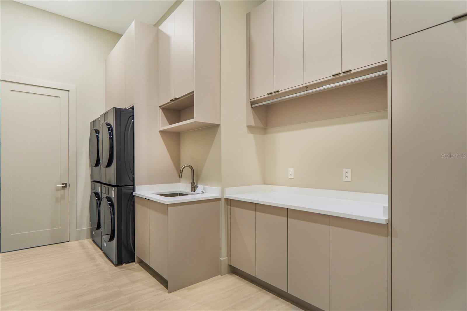 LANDINGS AT LAKE SAWYER - Residential