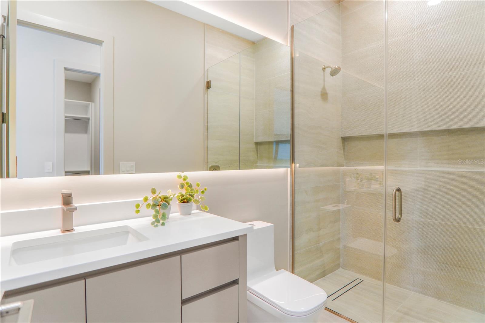 LANDINGS AT LAKE SAWYER - Residential