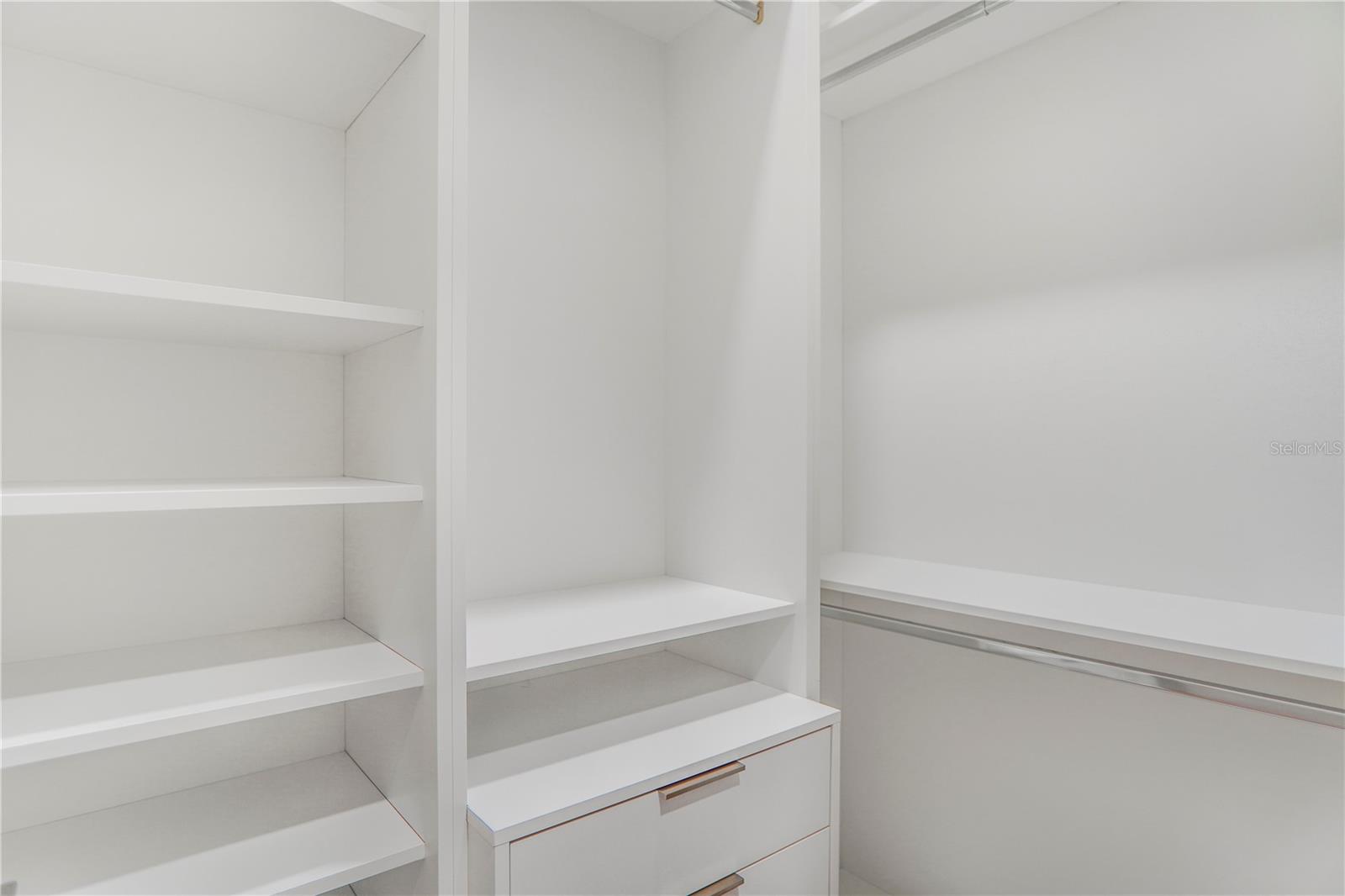 LANDINGS AT LAKE SAWYER - Residential