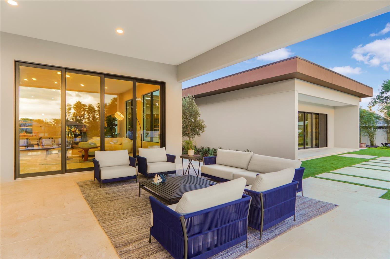 LANDINGS AT LAKE SAWYER - Residential