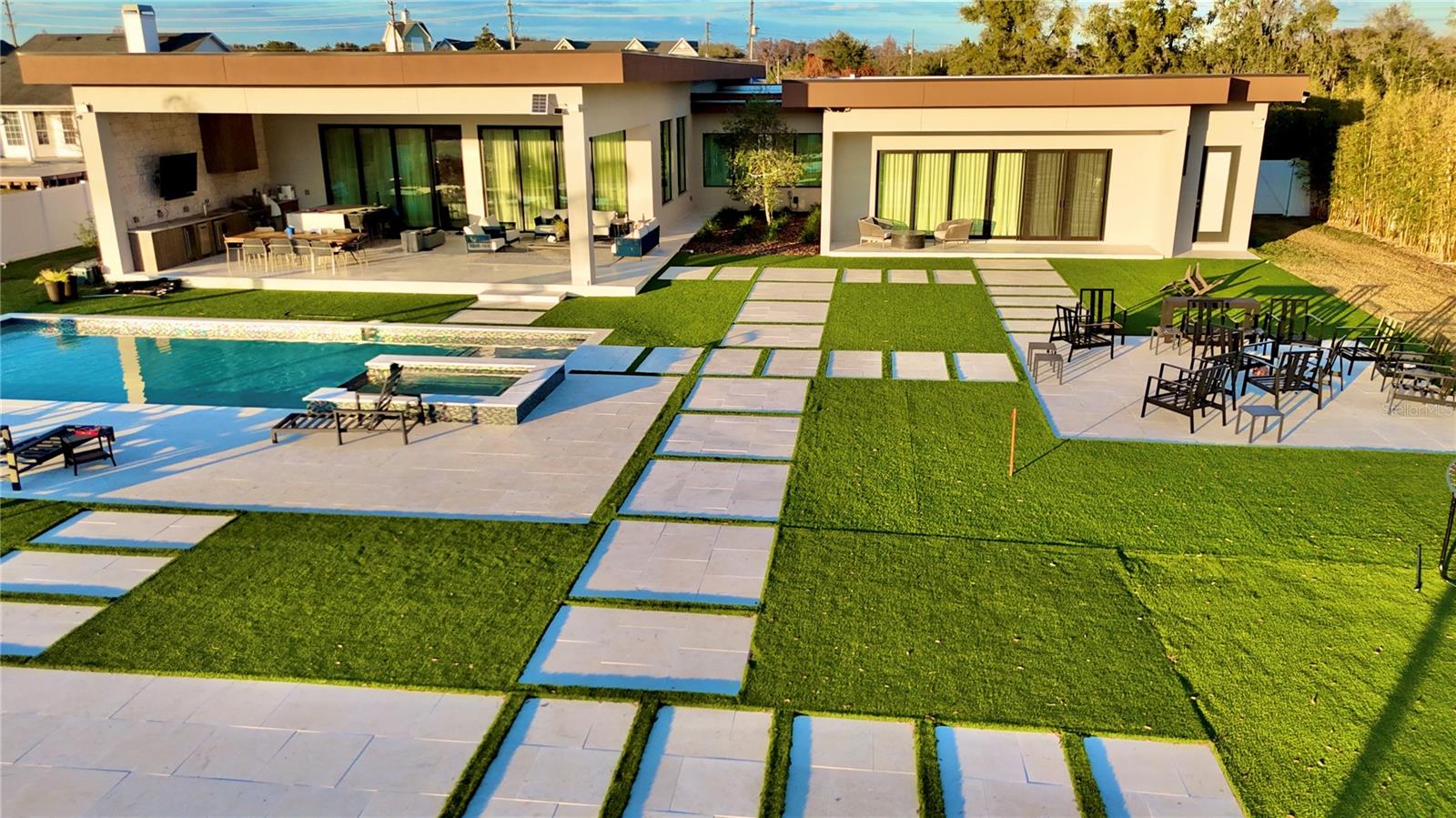 LANDINGS AT LAKE SAWYER - Residential