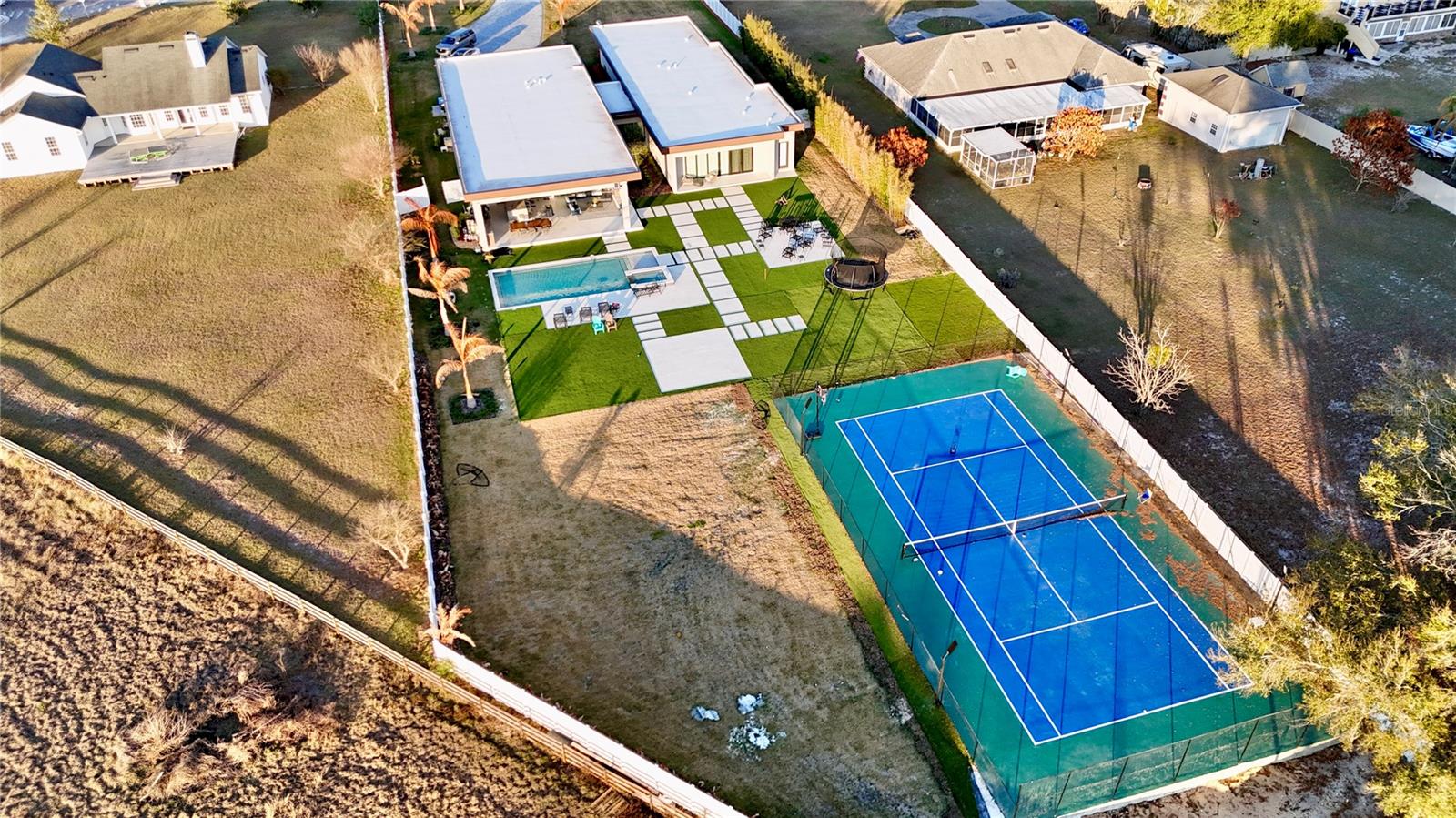 LANDINGS AT LAKE SAWYER - Residential