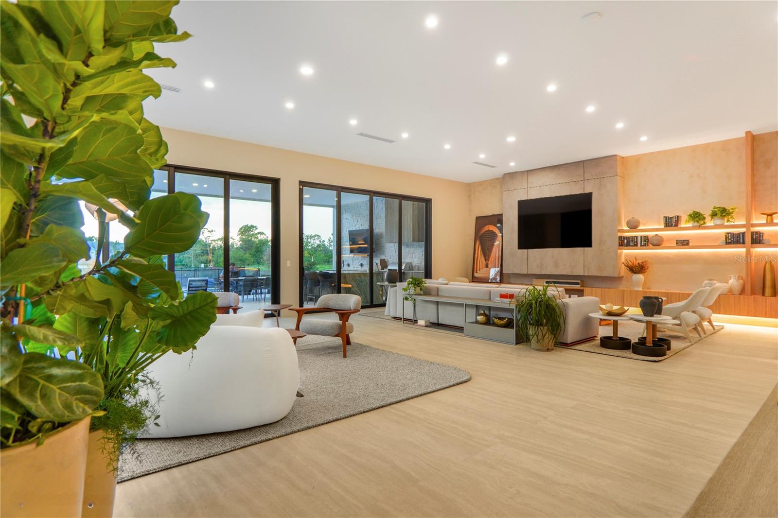 LANDINGS AT LAKE SAWYER - Residential