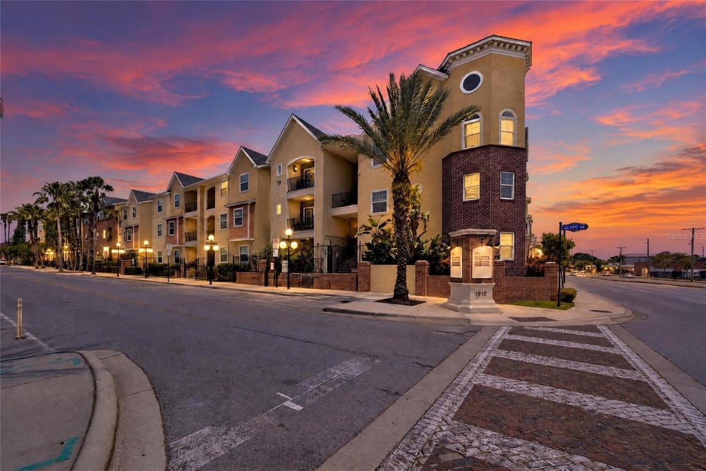 Photo of 2010 E Palm Avenue #14217, Tampa, FL 33605 (MLS # TB8562907)