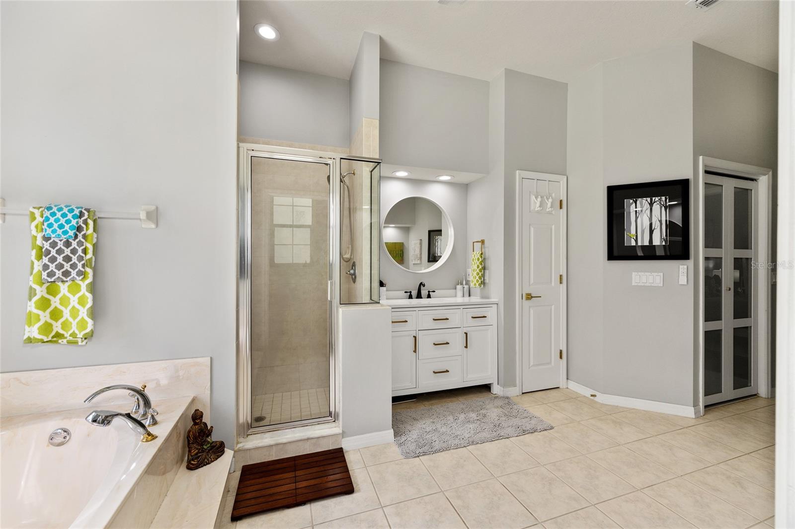 SUMMIT DOWNS - Residential