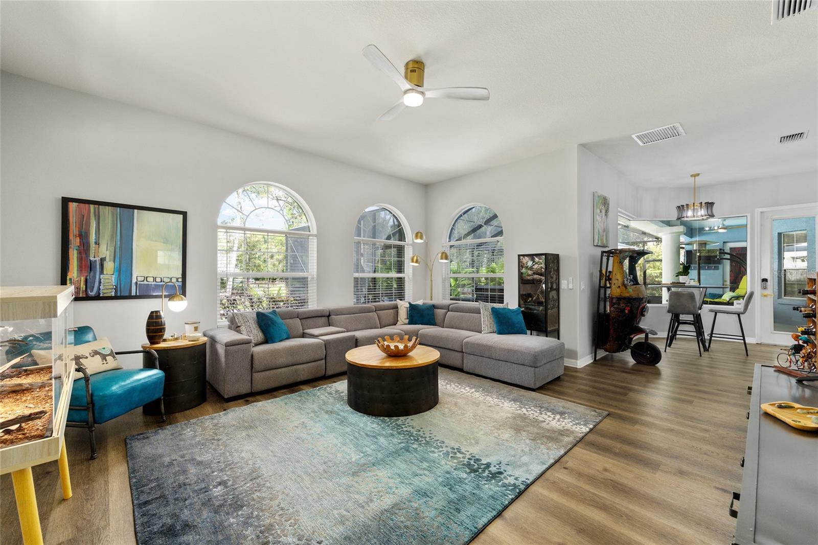 SUMMIT DOWNS - Residential