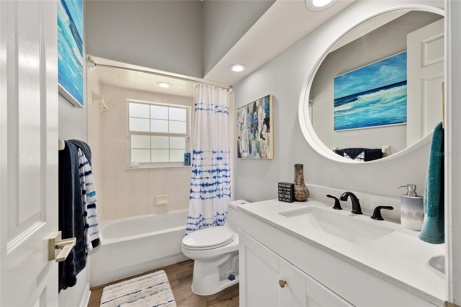 SUMMIT DOWNS - Residential