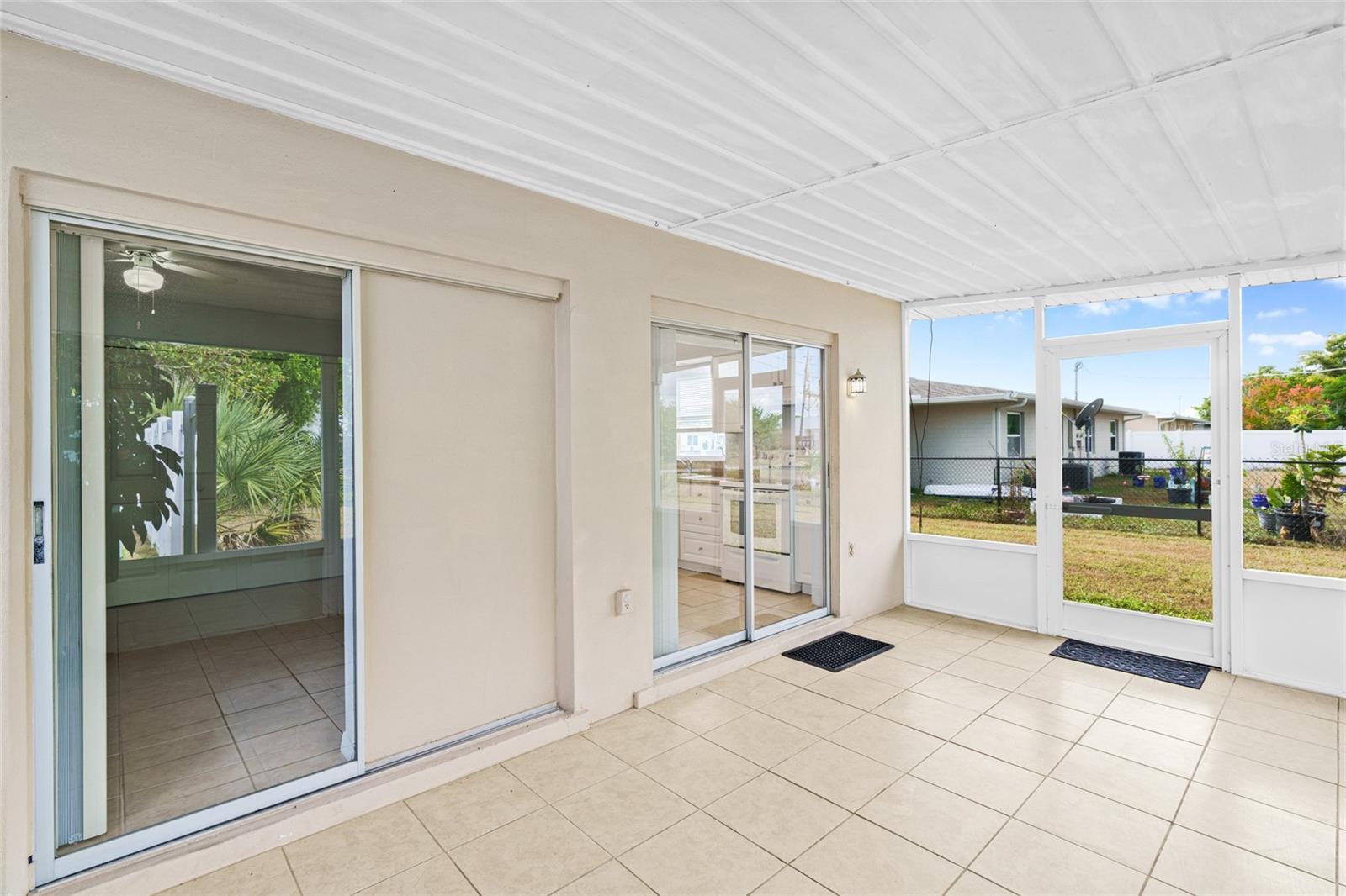 PORT CHARLOTTE SUB 03 - Residential Lease