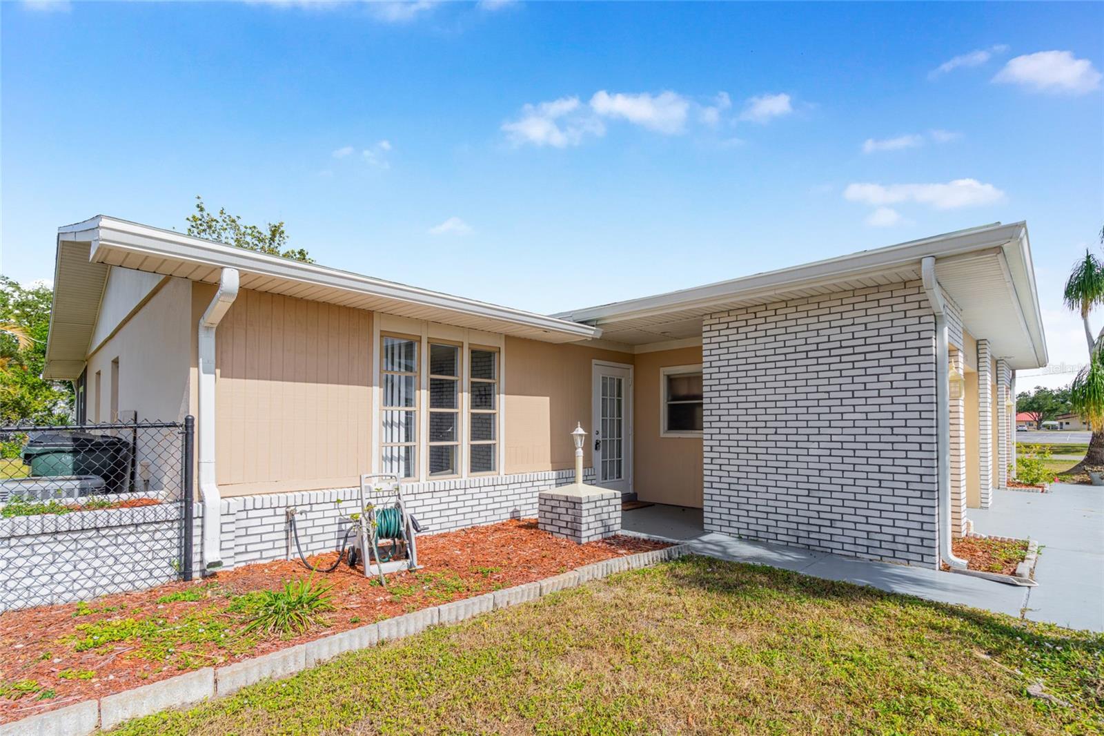 PORT CHARLOTTE SUB 03 - Residential Lease