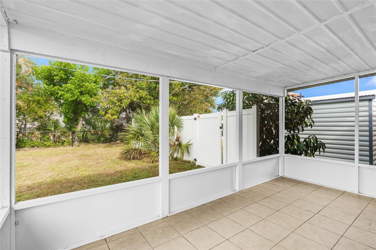 PORT CHARLOTTE SUB 03 - Residential Lease